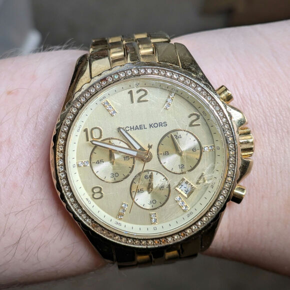 Michael Kors Woman’s MK5347 Gold Watch Round Brilliant Crystal Rhinestone Bezel - Picture 1 of 4